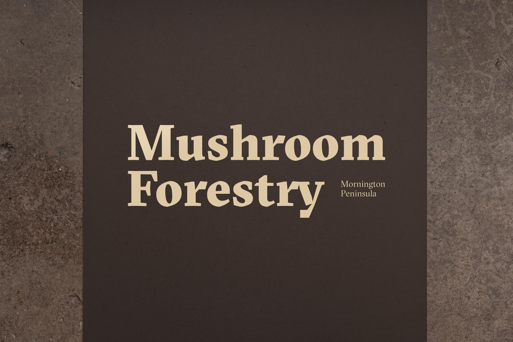 Nou logotip de la marca australiana de bolets Mushroom Forestry